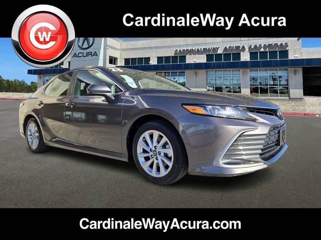 2023 Toyota Camry LE FWD photo