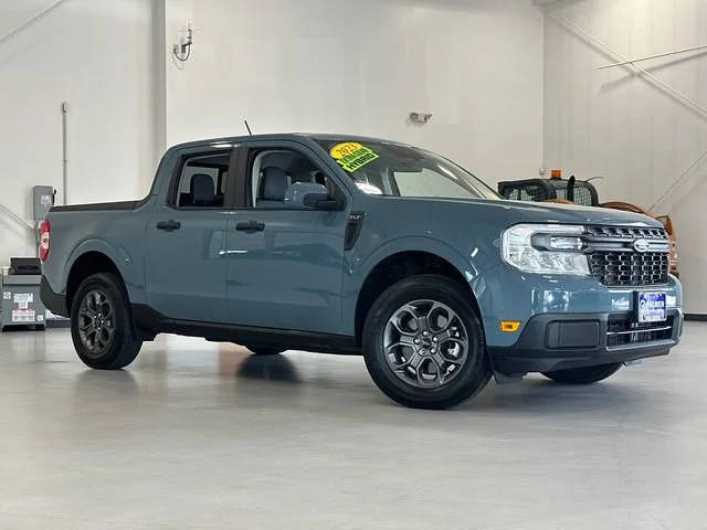 2023 Ford Maverick XLT FWD photo
