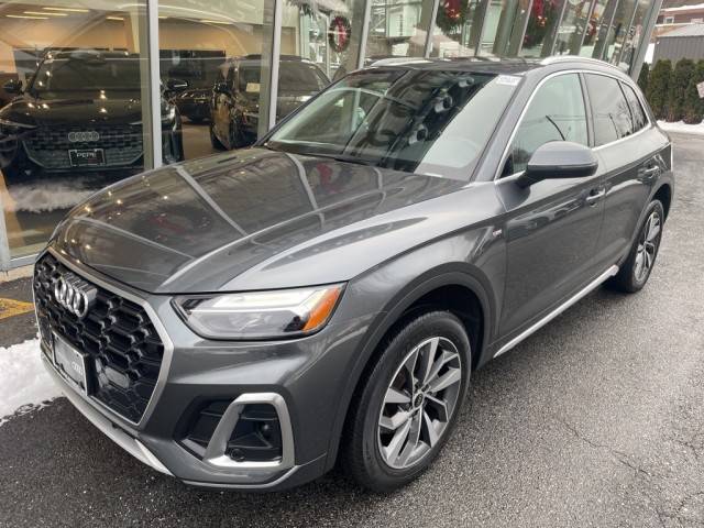 2023 Audi Q5 S line Premium AWD photo
