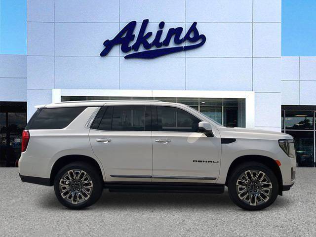 2023 GMC Yukon Denali Ultimate 4WD photo