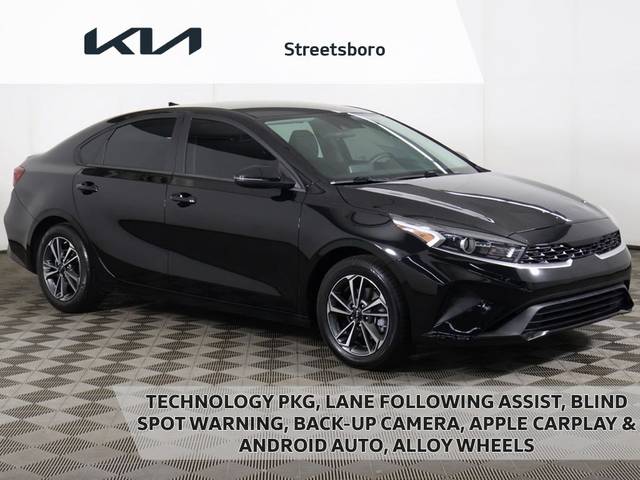 2023 Kia Forte LXS FWD photo