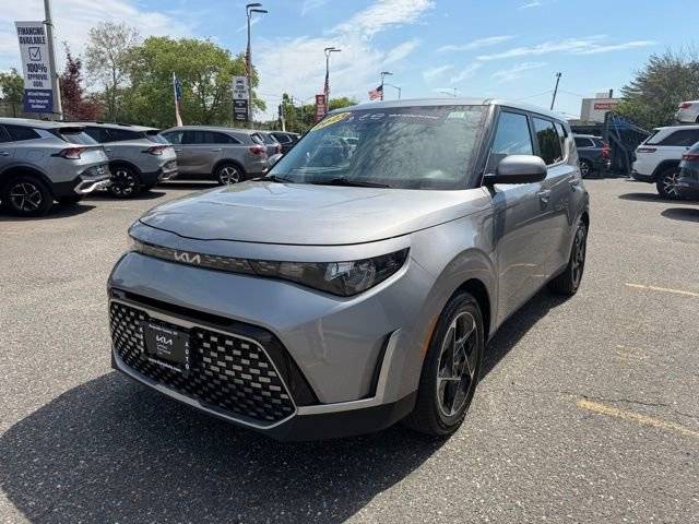 2023 Kia Soul EX FWD photo