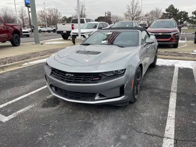 2023 Chevrolet Camaro LT1 RWD photo