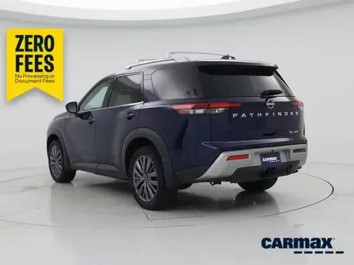 2023 Nissan Pathfinder SL 4WD photo