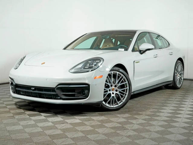2023 Porsche Panamera 4 E-Hybrid AWD photo