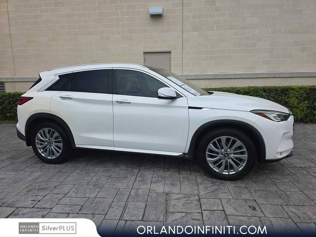 2023 Infiniti QX50 LUXE FWD photo