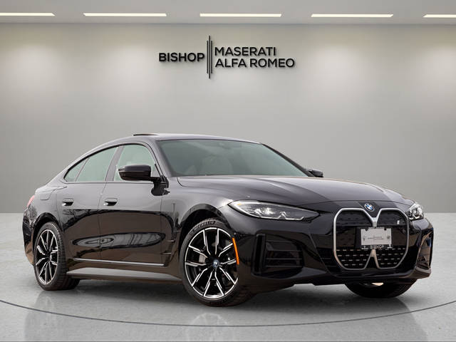 2023 BMW i4 eDrive40 RWD photo