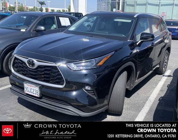 2023 Toyota Highlander XLE FWD photo