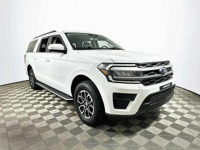 2023 Ford Expedition Max XLT RWD photo