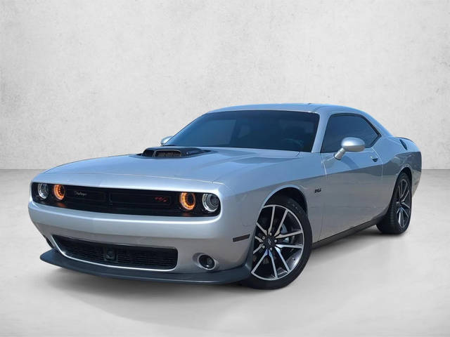 2023 Dodge Challenger R/T RWD photo