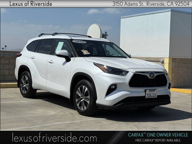 2023 Toyota Highlander XLE FWD photo