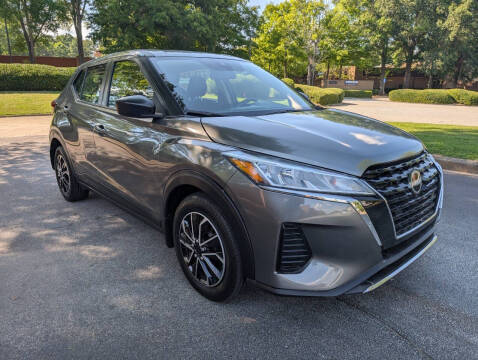 2023 Nissan Kicks S FWD photo