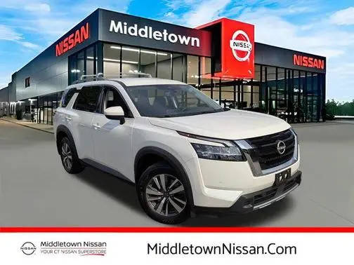 2023 Nissan Pathfinder SL 4WD photo