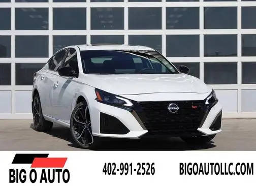 2023 Nissan Altima 2.5 SR AWD photo