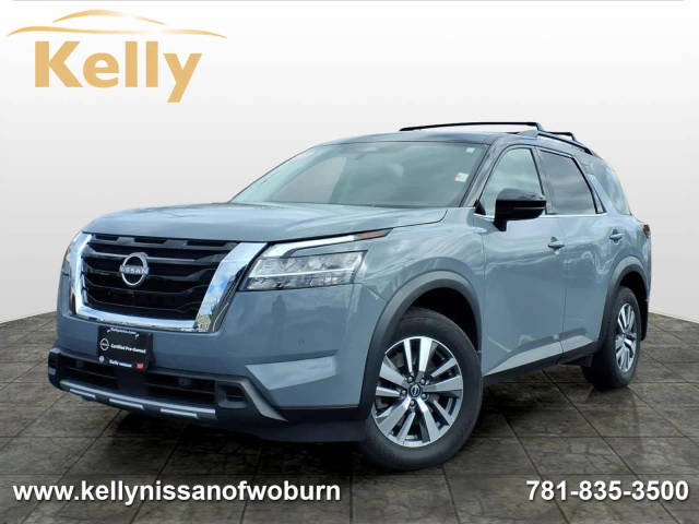 2023 Nissan Pathfinder SL 4WD photo