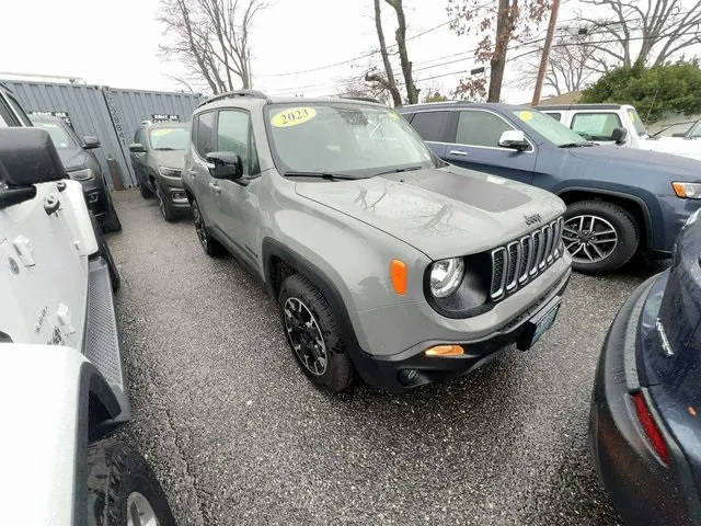 2023 Jeep Renegade Upland 4WD photo