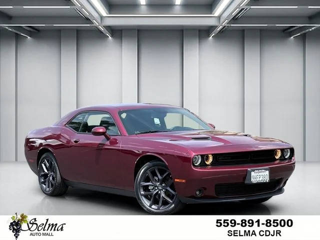 2023 Dodge Challenger SXT RWD photo