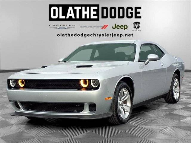 2021 Dodge Challenger SXT RWD photo