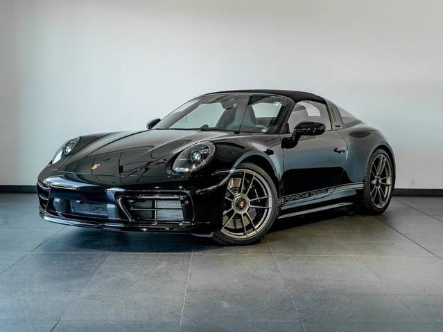 2022 Porsche 911 Edition 50 Years Porsche Design AWD photo