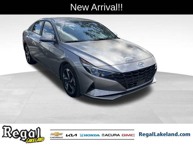 2023 Hyundai Elantra SEL FWD photo