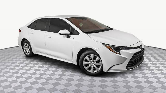 2023 Toyota Corolla LE FWD photo