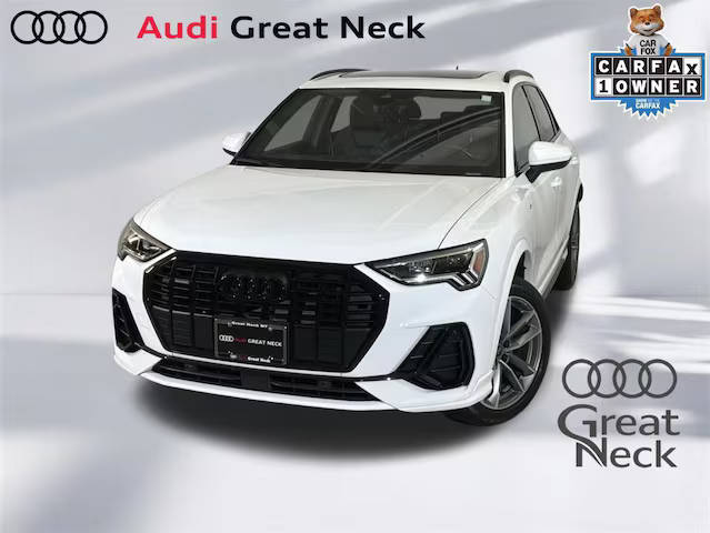 2023 Audi Q3 S line Premium AWD photo