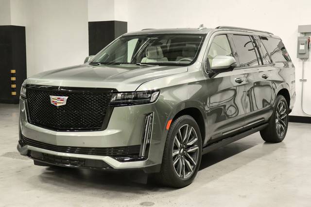2023 Cadillac Escalade ESV 4WD Sport Platinum 4WD photo