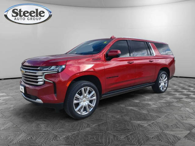 2023 Chevrolet Suburban High Country 4WD photo