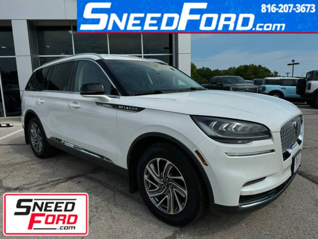 2023 Lincoln Aviator Standard AWD photo