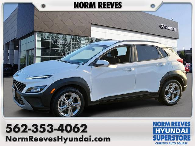 2023 Hyundai Kona SEL FWD photo