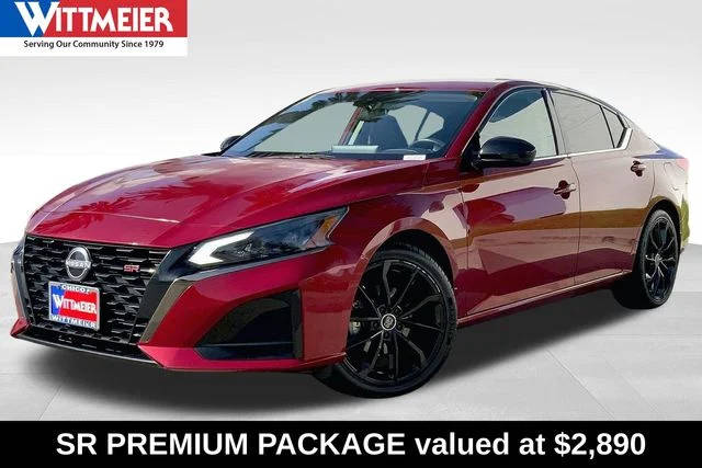 2023 Nissan Altima 2.5 SR AWD photo