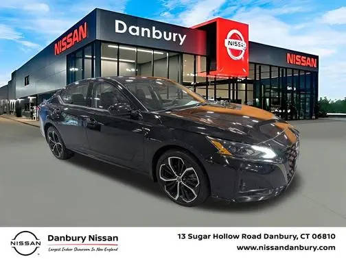 2023 Nissan Altima 2.5 SR AWD photo