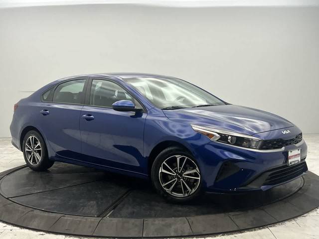 2023 Kia Forte LXS FWD photo