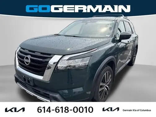 2023 Nissan Pathfinder Platinum 4WD photo