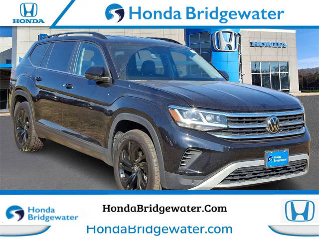 2023 Volkswagen Atlas 2.0T SE w/Technology AWD photo