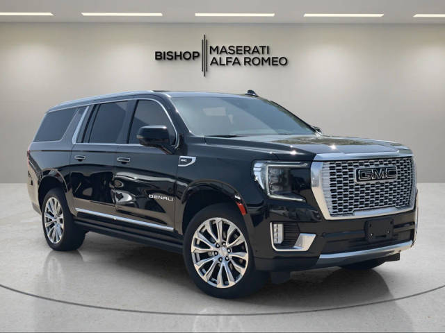 2023 GMC Yukon XL Denali 4WD photo