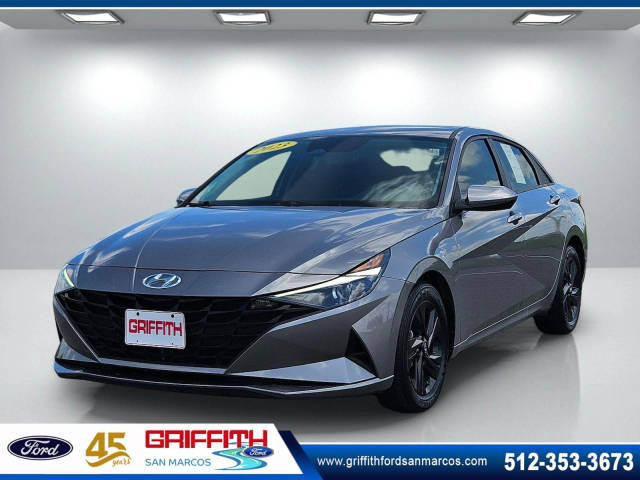 2023 Hyundai Elantra SEL FWD photo