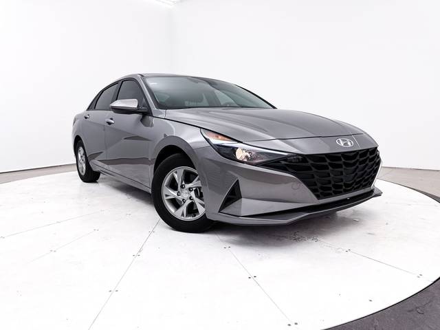 2023 Hyundai Elantra SE FWD photo