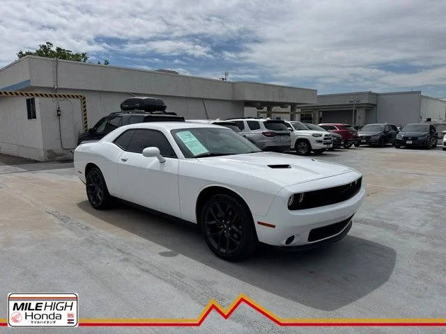 2023 Dodge Challenger SXT RWD photo