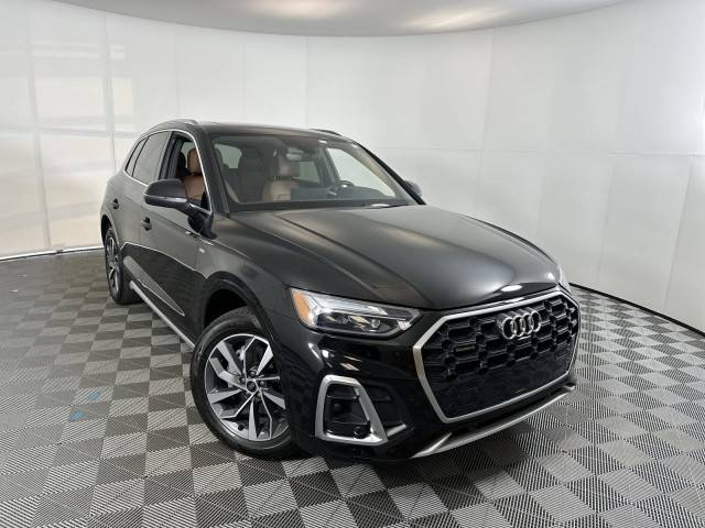 2023 Audi Q5 S line Premium Plus AWD photo