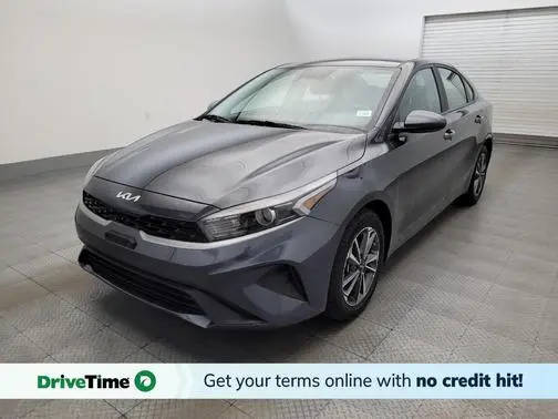 2023 Kia Forte LXS FWD photo