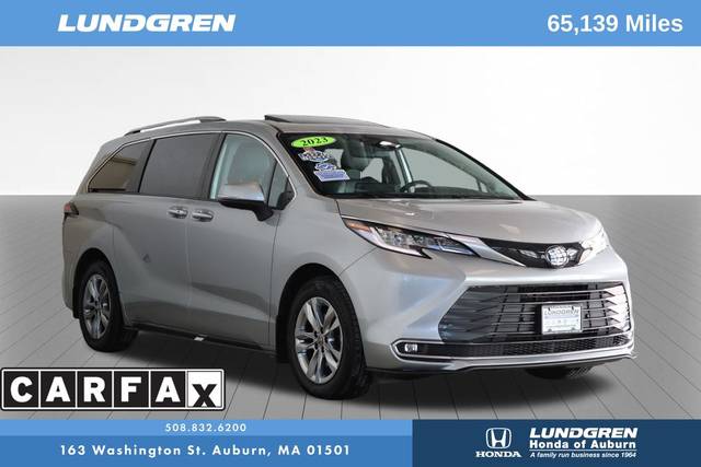 2023 Toyota Sienna Limited AWD photo