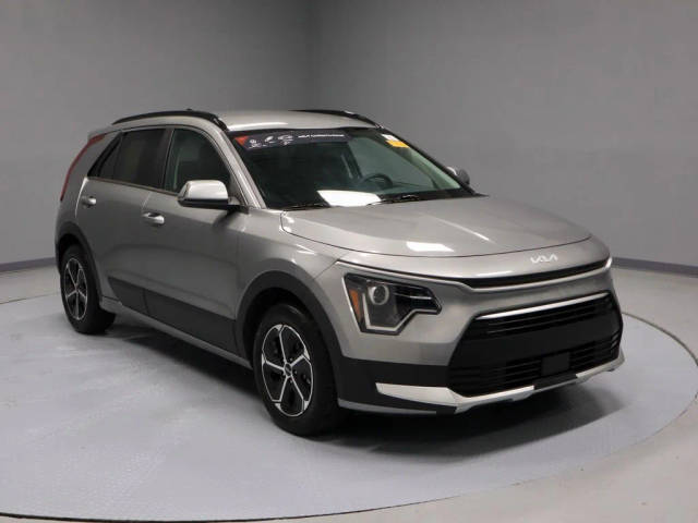 2023 Kia Niro EX FWD photo