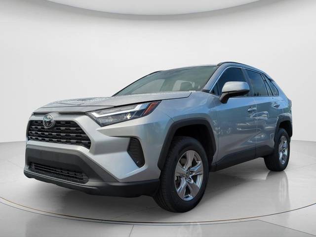 2023 Toyota RAV4 XLE FWD photo