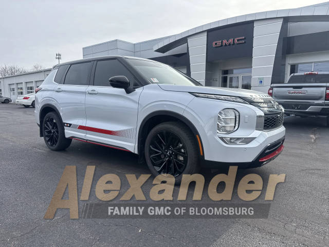 2023 Mitsubishi Outlander Ralliart 4WD photo