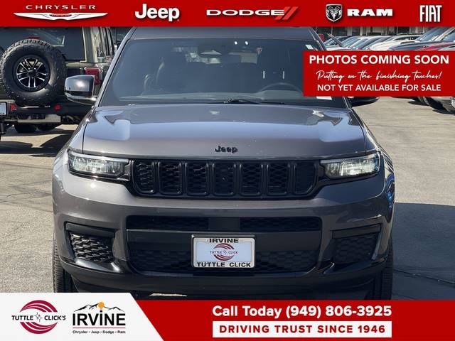 2023 Jeep Grand Cherokee L Altitude 4WD photo