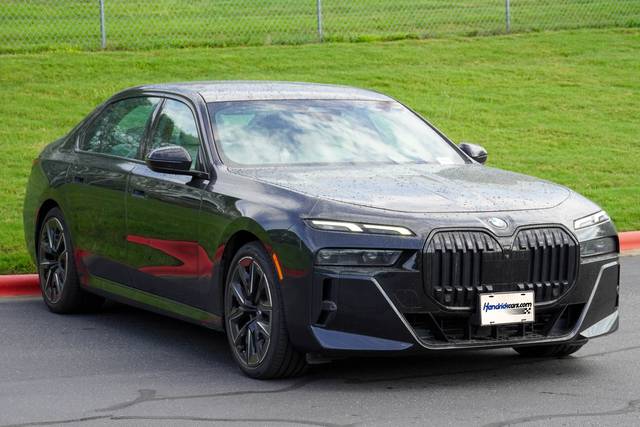 2023 BMW 7 Series 740i RWD photo