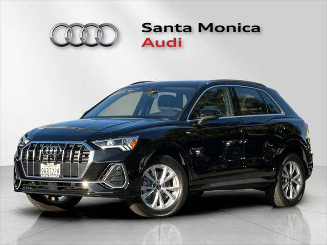 2023 Audi Q3 S line Premium AWD photo