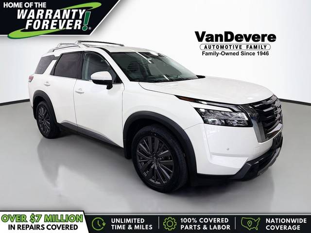 2023 Nissan Pathfinder SL 4WD photo