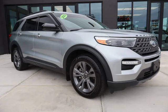 2023 Ford Explorer XLT 4WD photo